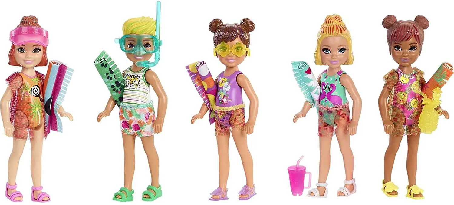 Barbie Toys Barbie GTT25 Chelsea Color Reveal Doll with 6 Surprises: 4 Bags with Cover-Up, Shoes, Towel & Accessory, Multicolor, 15.88 cm*8.4 cm*8.4 cm