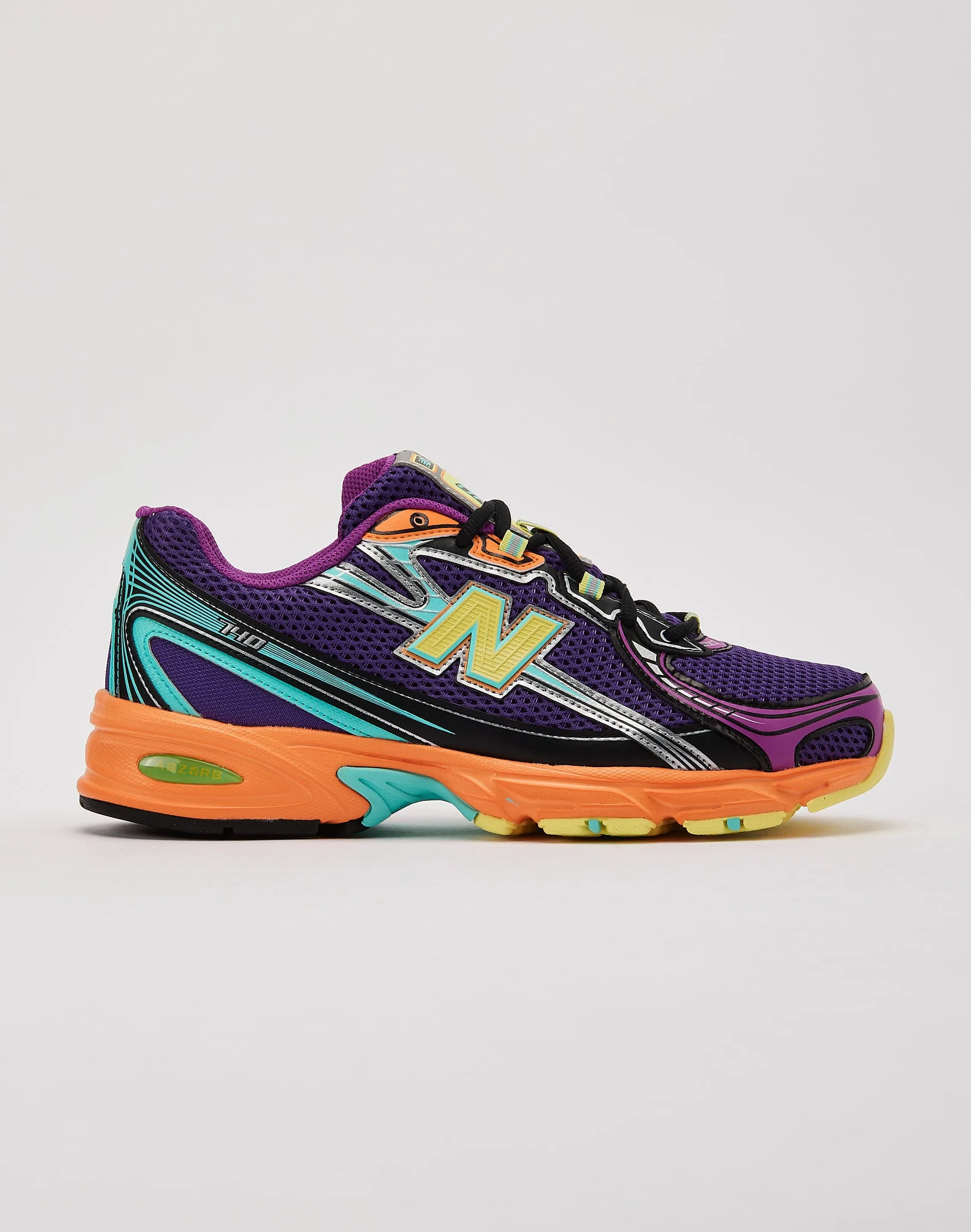 New Balance 740