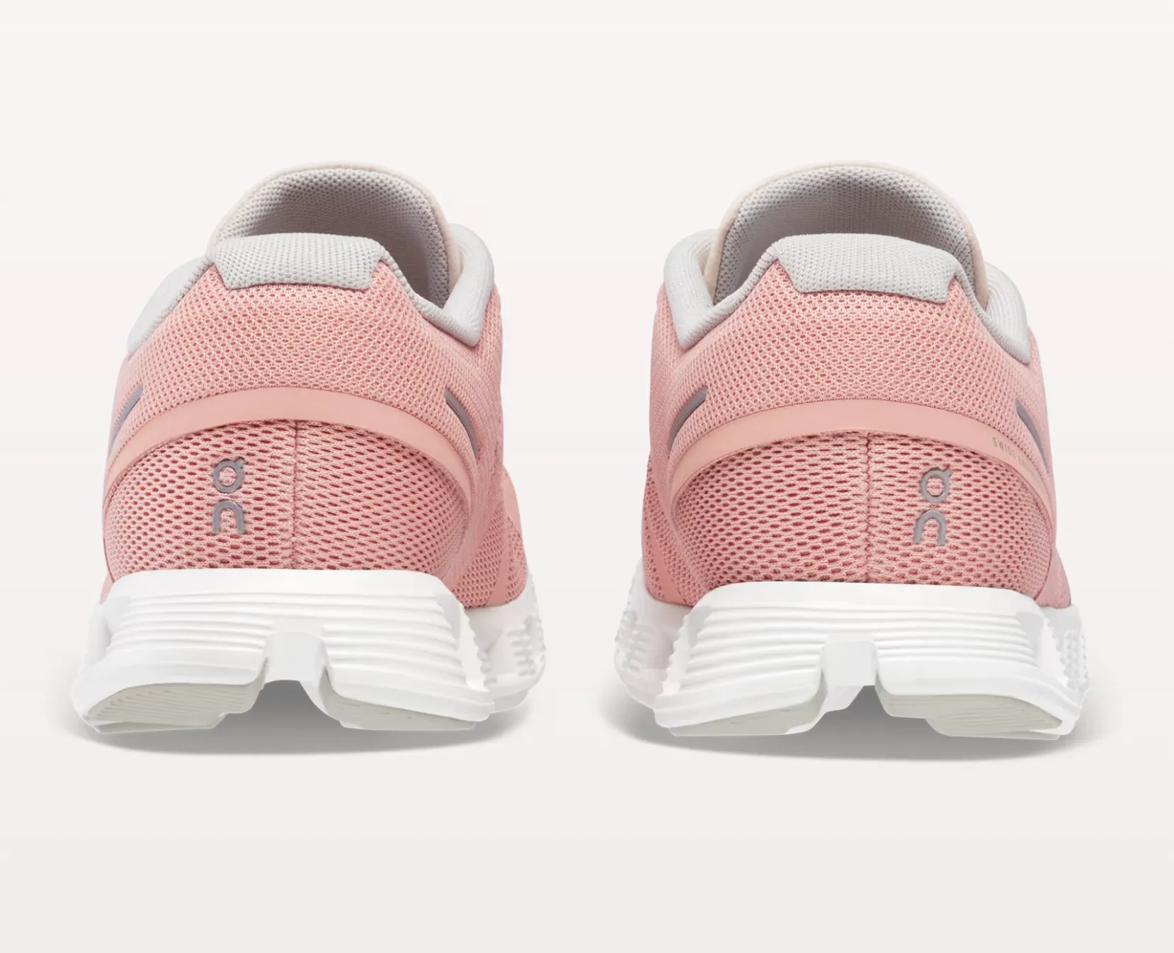 On Womens Cloud 5 - Rose/Shell (59.98556) On